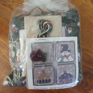 Pine Mountain pillow kit "Winter Foursome"